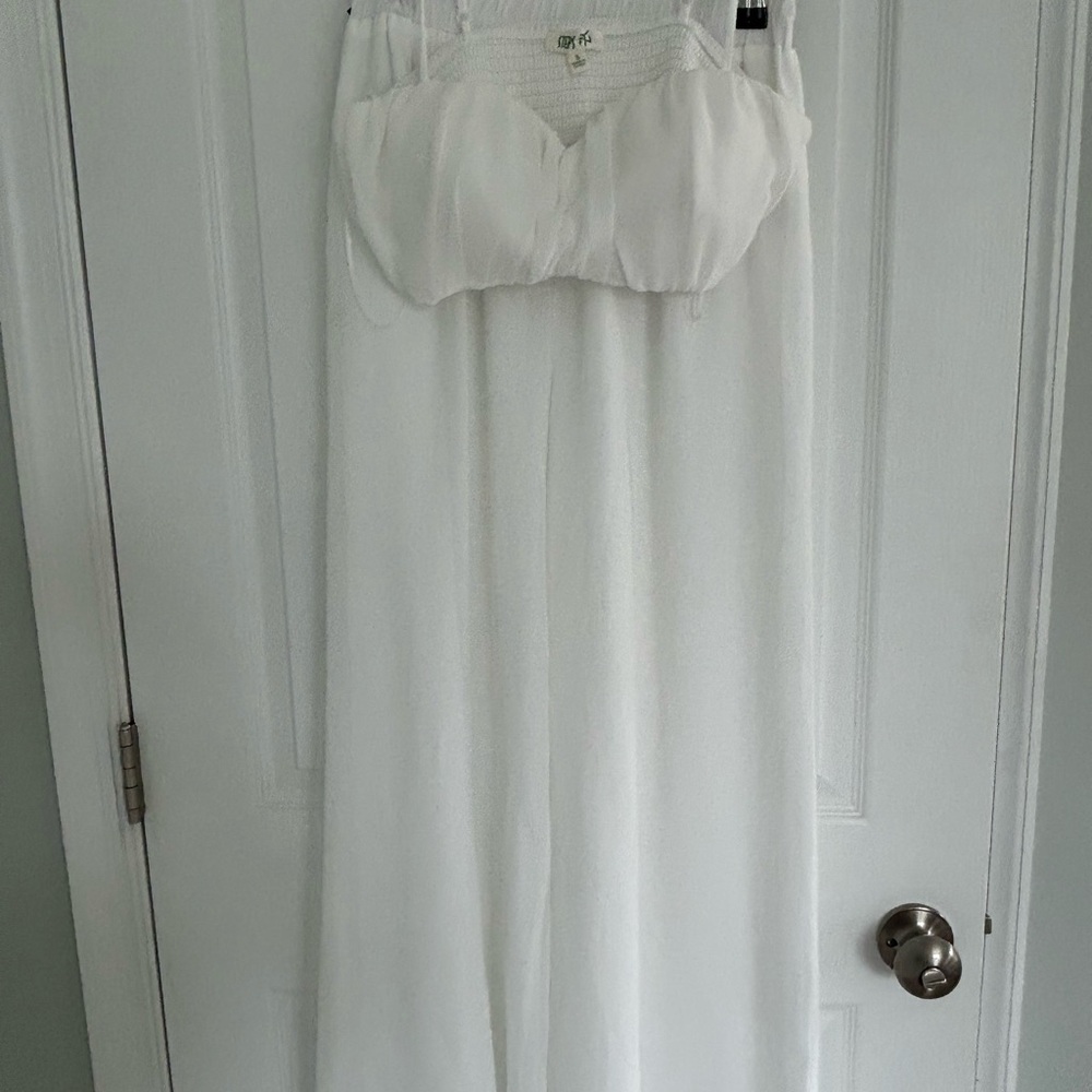 Elegant White Wide Leg Pant with Matching Crop Top.